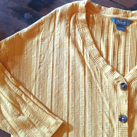Like New! Natural Reflections Gold Short Sleeve V-Neck Cotton Ribbed Tee-Sz L. - Picture 5 of 10